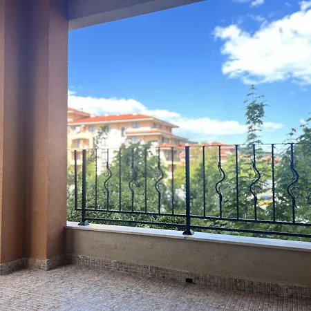 Premier House Appartement *